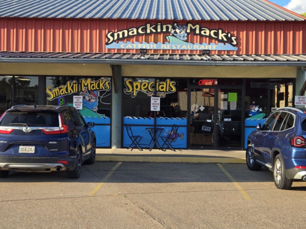 Smackin Mack's 1